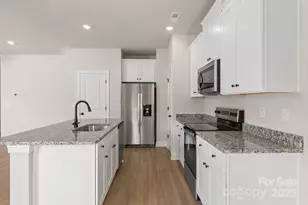 3329 Strong Box Ln, Gastonia, NC 28052 - Photo 7