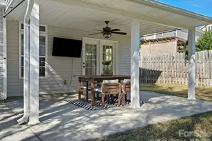 229 Pleasant Grove Ln, Mooresville, NC 28115 - Photo 3