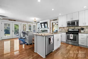 349 Taylorsville Beach Ct, Taylorsville, NC 28681 - Photo 15