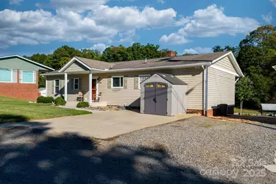 349 Taylorsville Beach Court, Taylorsville, NC 28681 - Photo 35