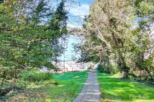 221 Grayrock Dr, Statesville, NC 28677 - Photo 37