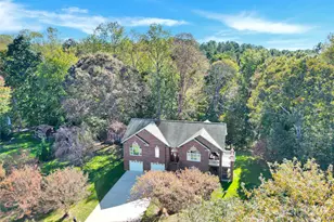 221 Grayrock Dr, Statesville, NC 28677 - Photo 9