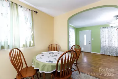 1213 Essex Street, Gastonia, NC 28052 - Photo 7