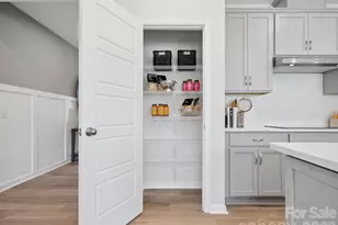 613 Webster Ln, Cramerton, NC 28032 - Photo 9