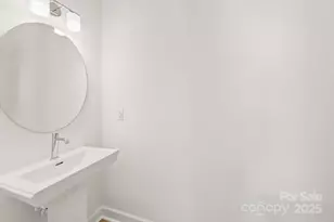 3936 Hager Dr, Charlotte, NC 28208 - Photo 21