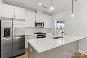 3936 Hager Dr, Charlotte, NC 28208 - Photo 5