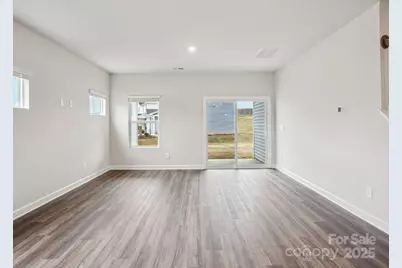 2100 Sunflower Circle, Newton, NC 28658 - Photo 5