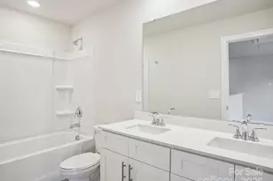 2100 Sunflower Cir, Newton, NC 28658 - Photo 17