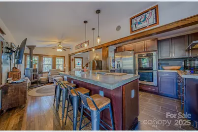 597 Tomahawk Avenue, Black Mountain, NC 28711 - Photo 19