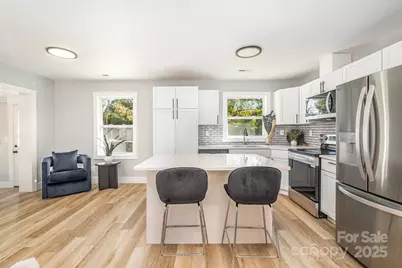 3208 Clearview Drive #8, Charlotte, NC 28216 - Photo 11