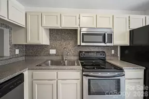 8217 Pineville-Matthews Rd, Charlotte, NC 28226 - Photo 7