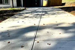 502 S Skyland Dr, Bessemer City, NC 28016 - Photo 3