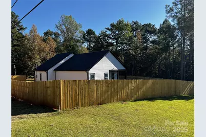 502 S Skyland Drive, Bessemer City, NC 28016 - Photo 29