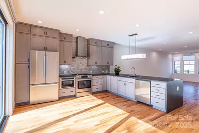 233 Broadway Street, Asheville, NC 28801 - Photo 11