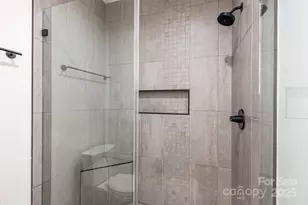 233 Broadway St, Asheville, NC 28801 - Photo 27