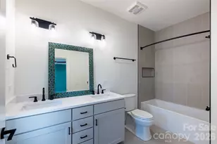 233 Broadway St, Asheville, NC 28801 - Photo 29