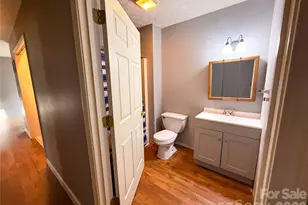 45 Pleasant Ct, Flat Rock, NC 28731 - Photo 9