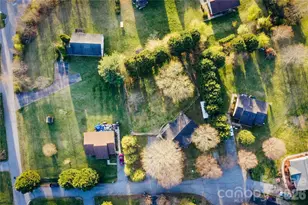 45 Pleasant Ct, Flat Rock, NC 28731 - Photo 13