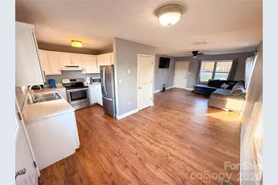 45 Pleasant Court, Flat Rock, NC 28731 - Photo 3