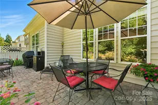 1314 Sarandon Dr, Matthews, NC 28104 - Photo 7