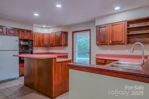 35 Byrd Rd, Candler, NC 28715 - Photo 23