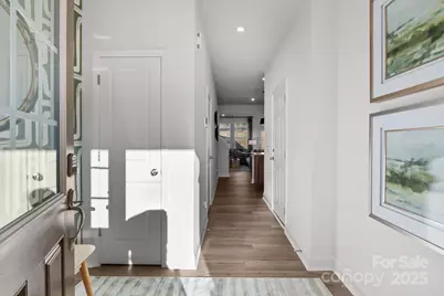 7713 Ethora Way, Charlotte, NC 28216 - Photo 5