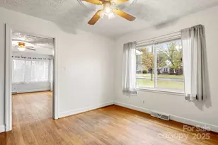 804 Broad St, Shelby, NC 28152 - Photo 9