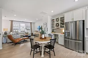 912 Mary Max Dr, Davidson, NC 28036 - Photo 19