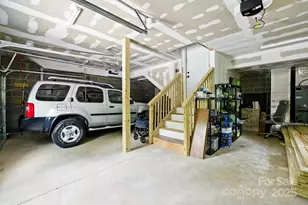 1036 Williamsburg Dr, Lenoir, NC 28645 - Photo 25