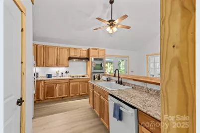 1036 Williamsburg Drive, Lenoir, NC 28645 - Photo 15