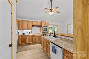 1036 Williamsburg Dr, Lenoir, NC 28645 - Photo 15