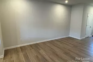 5616 Axil Ln, Charlotte, NC 28269 - Photo 11