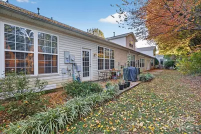 4412 Glenlea Commons Drive, Charlotte, NC 28216 - Photo 37