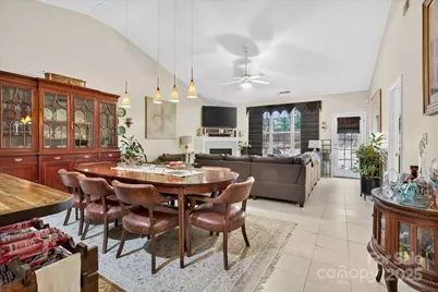 4412 Glenlea Commons Drive, Charlotte, NC 28216 - Photo 19