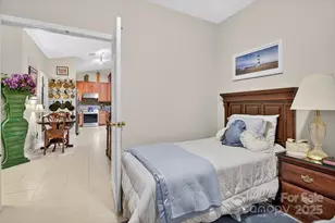 4412 Glenlea Commons Dr, Charlotte, NC 28216 - Photo 11