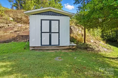 63 Raleigh Lane, Hot Springs, NC 28743 - Photo 9