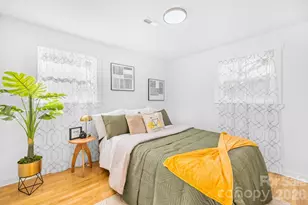 2529 Crescent Ln, Gastonia, NC 28052 - Photo 3