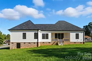 1213 Creek Side Dr, Conover, NC 28613 - Photo 19