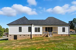 1213 Creek Side Dr, Conover, NC 28613 - Photo 39