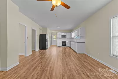 5909 Maple Street, Charlotte, NC 28269 - Photo 5