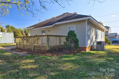 5909 Maple Street, Charlotte, NC 28269 - Photo 3