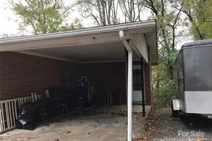 241 Pinewood Dr, Waynesville, NC 28786 - Photo 5