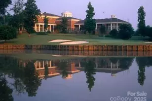 19310 River Falls Dr, Davidson, NC 28036 - Photo 1