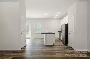 117 Dogwood Vlg Trl, Mooresville, NC 28115 - Photo 7