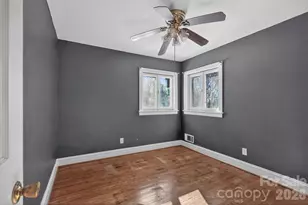 1624 Brentwood Dr, Newton, NC 28658 - Photo 17