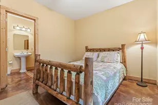 167 Mountain Vis Dr, Saluda, NC 28773 - Photo 39