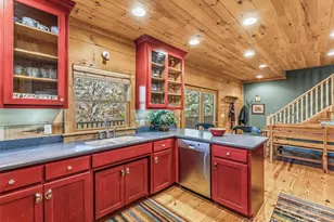 167 Mountain Vis Dr, Saluda, NC 28773 - Photo 15