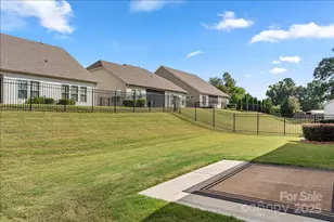 9211 Grisons Ct, Charlotte, NC 28278 - Photo 25