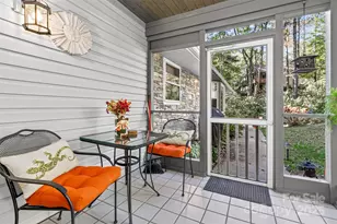 163 Ridgeview Dr, Hendersonville, NC 28792 - Photo 11