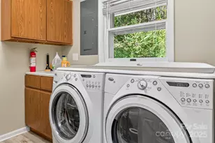 163 Ridgeview Dr, Hendersonville, NC 28792 - Photo 17